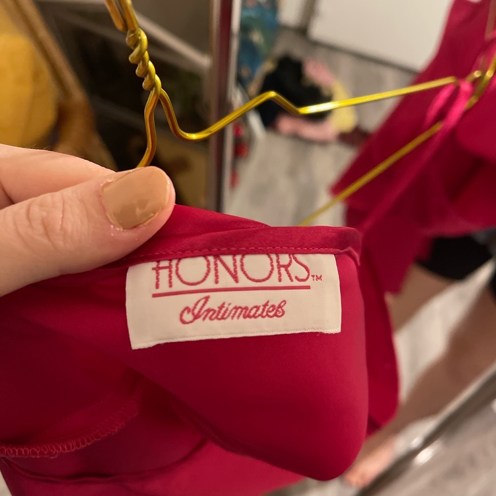 HONORS INTIMATES SLIP DRESS - Picture 4 of 6